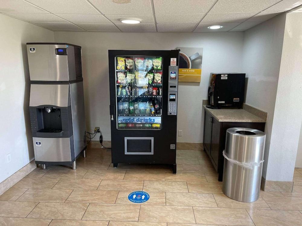 Motel 6 Peoria Extérieur photo